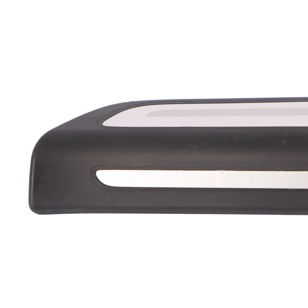 Audi Q3 8U anteriore Piastra di chiusura della porta Ingresso destro - SKU 8U0853374A - Numero di parte 8U0853374A