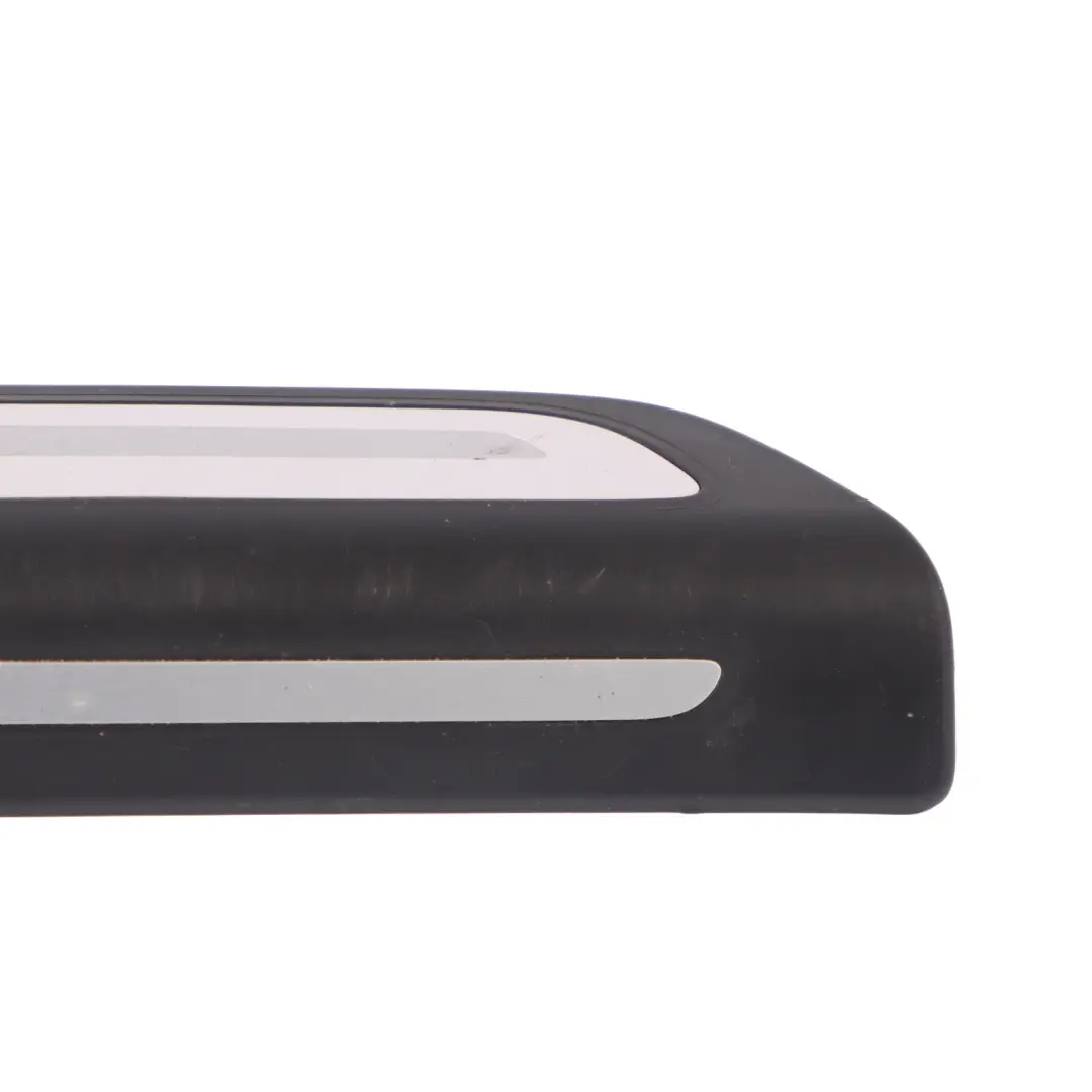 Plaque de seuil entrée droite pour Audi Q3 8U à propos du numéro de pièce 8U0853374A Audi Q3 8U Plaque de seuil entrée droite - SKU 8U0853374A - Numéro de pièce 8U0853374A