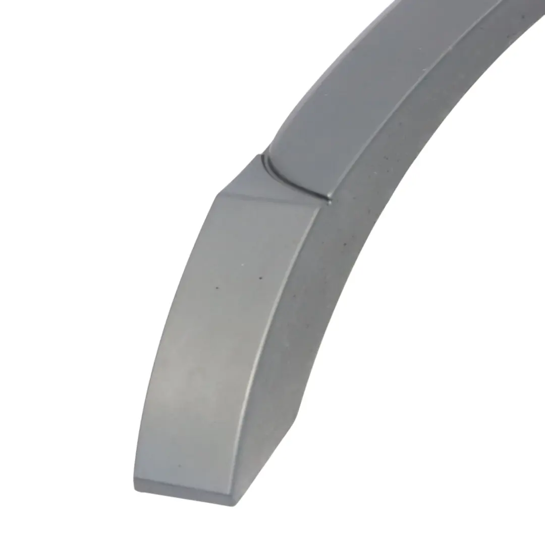 Moulage de bande d'habillage passage roue arrière gauche pour Audi Q3 8U à propos du numéro de pièce 8U0853817A Audi Q3 8U Moulage de bande d'habillage passage roue arrière gauche - SKU 8U0853817A - Numéro de pièce 8U0853817A