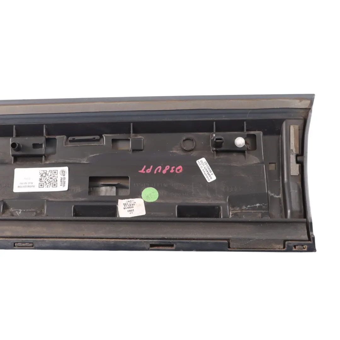 Striscia modanatura porta posteriore destra per Audi Q3 8U con numero di parte 8U0853970M Audi Q3 8U Striscia modanatura porta posteriore destra - SKU 8U0853970M - Numero di parte 8U0853970M