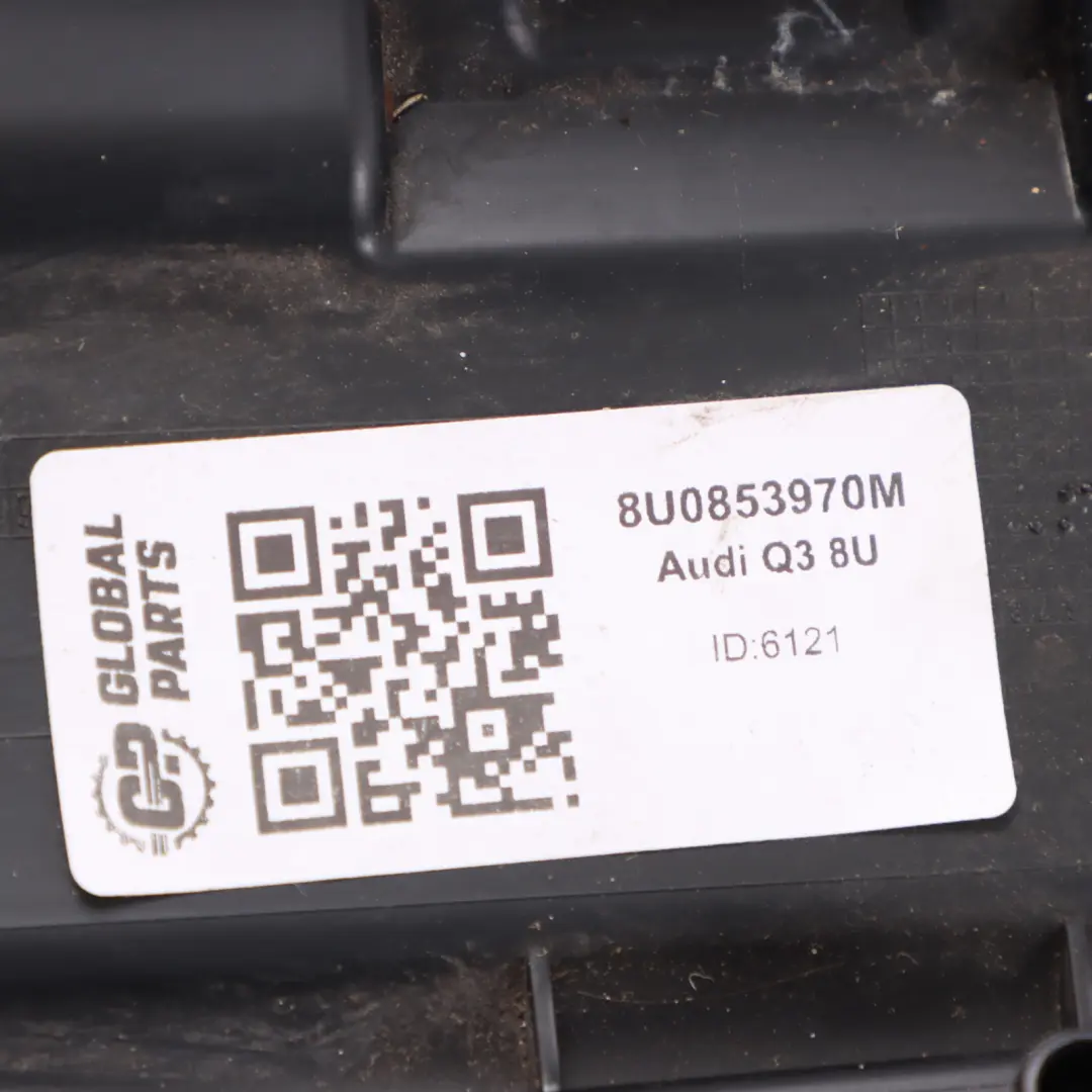 Striscia modanatura porta posteriore destra per Audi Q3 8U con numero di parte 8U0853970M Audi Q3 8U Striscia modanatura porta posteriore destra - SKU 8U0853970M - Numero di parte 8U0853970M