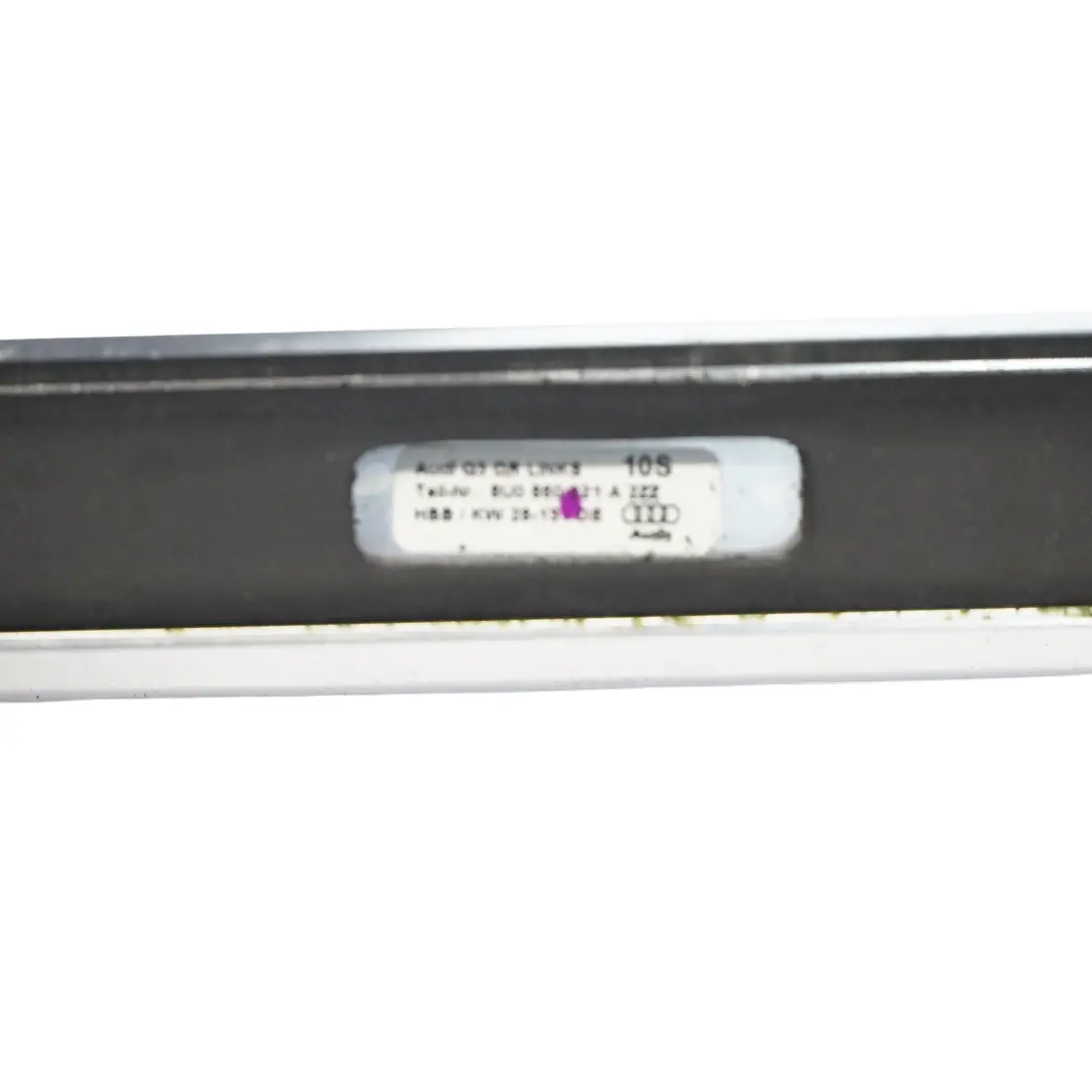 Ensemble de moulures pour barres de toit gauche et droite pour Audi Q3 8U à propos du numéro de pièce 8U0860021A Audi Q3 8U Ensemble de moulures pour barres de toit gauche et droite - SKU 8U0860021A - Numéro de pièce 8U0860021A