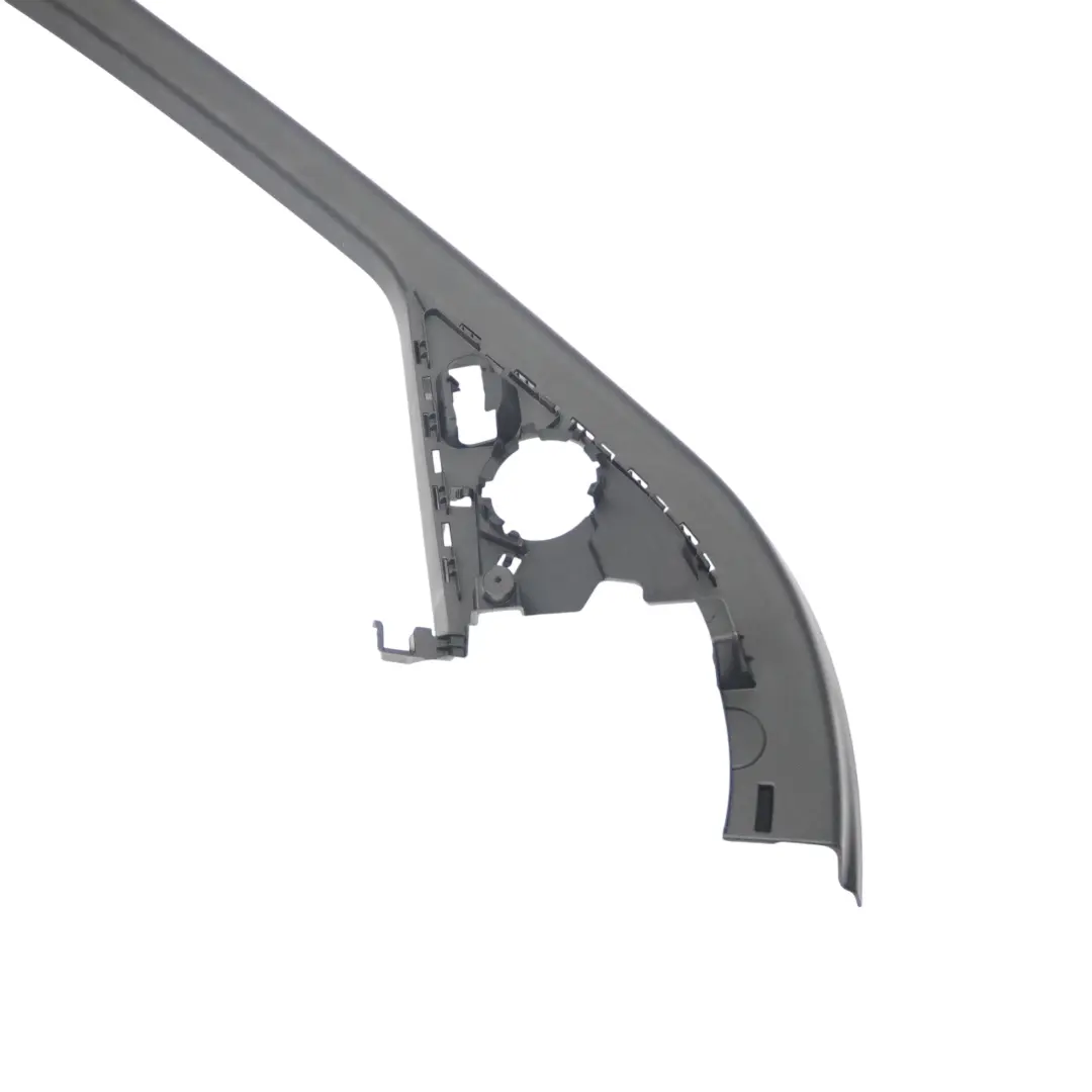 Audi Q3 8U Bande d'encadrement vitre avant gauche - SKU 8U0867609 - Numéro de pièce 8U0867609