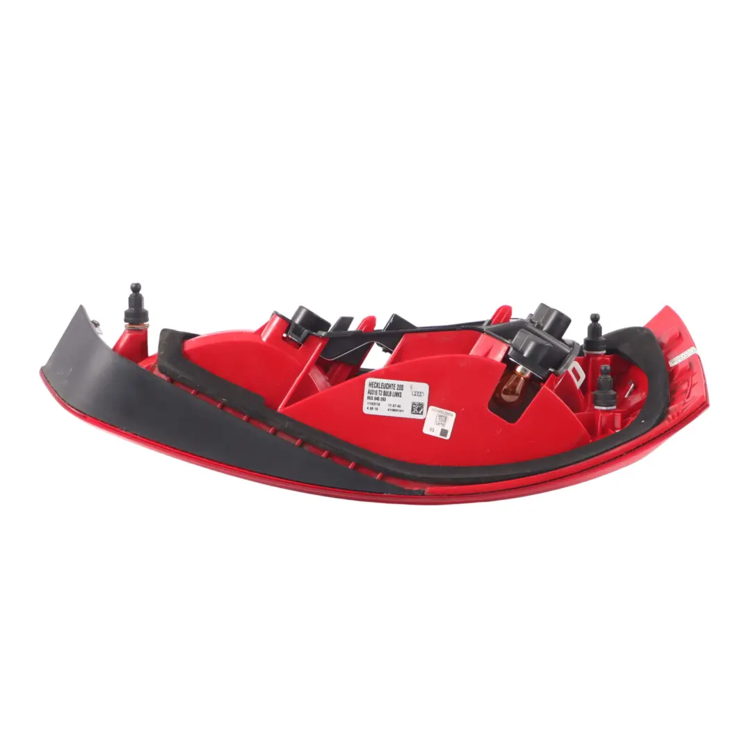 Lampa Lewa Tylna LED do Audi Q3 8U o numerze 8U0945093 Audi Q3 8U Lampa Lewa Tylna LED - SKU 8U0945093 - Numer Części 8U0945093