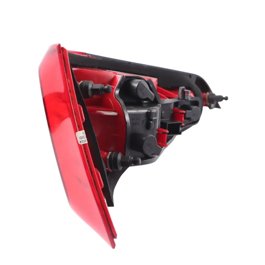 Lampa Lewa Tylna LED do Audi Q3 8U o numerze 8U0945093 Audi Q3 8U Lampa Lewa Tylna LED - SKU 8U0945093 - Numer Części 8U0945093
