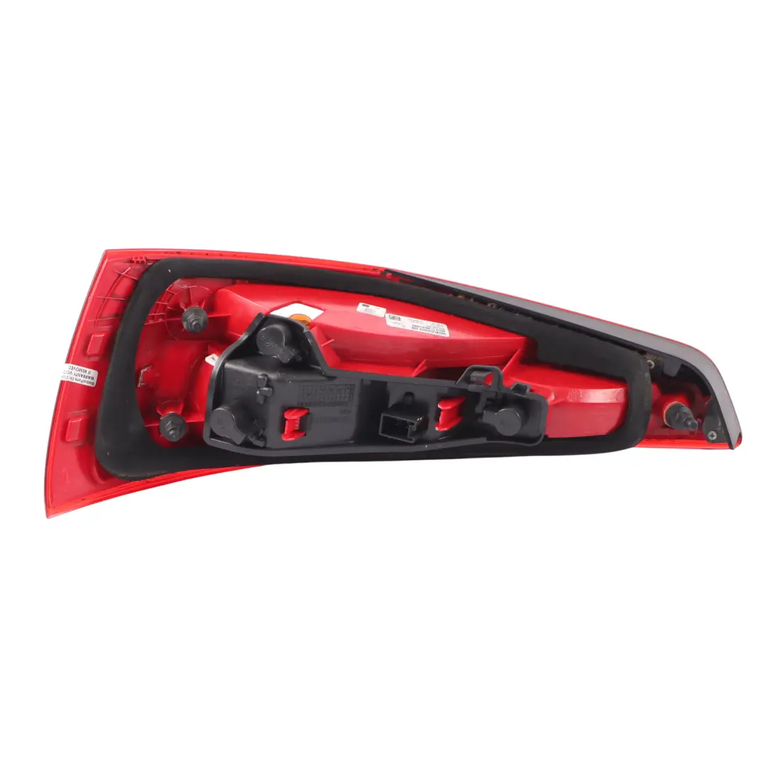 Audi Q3 8U Lampa Lewa Tylna LED - SKU 8U0945093 - Numer Części 8U0945093
