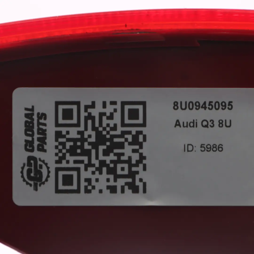 Audi Q3 8U Phare de pare-chocs Réflecteur lumière arrière gauche - SKU 8U0945095 - Numéro de pièce 8U0945095