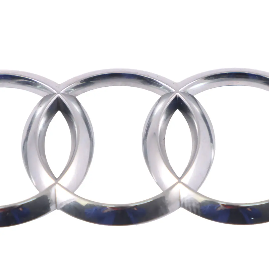 Audi A3 8V Emblemat Logo Klapy Bagażnika - SKU 8V0853742 - Numer Części 8V0853742