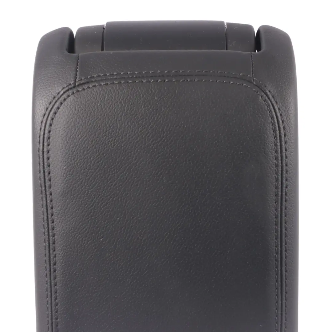 Audi Q2 GA Apoyabrazos Delantero Medio Bandeja almacenamiento Negro - SKU 8V0864207L - Número de pieza 8V0864207L