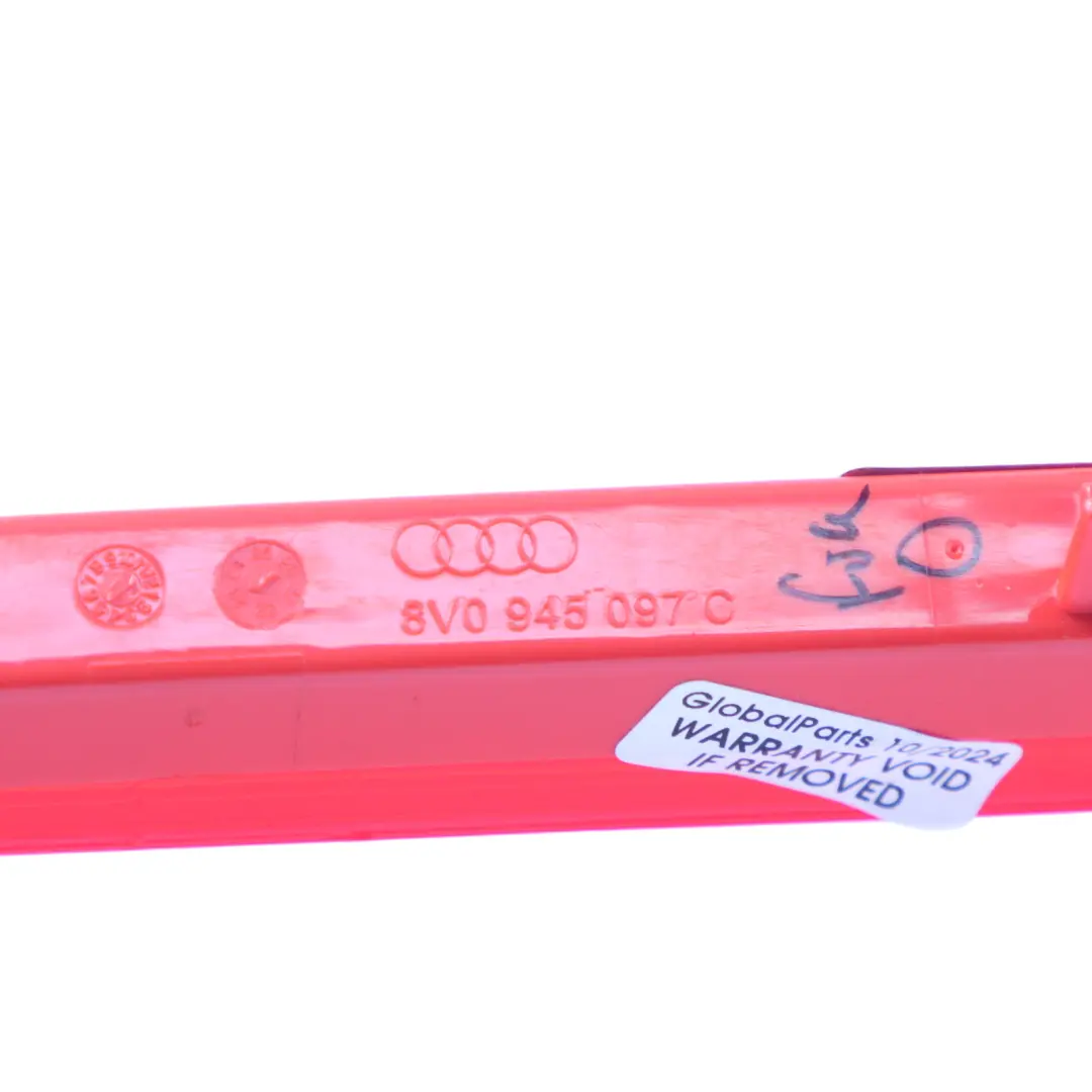 Feu de freinage arrière Feu de stop auxiliaire pour Audi Q2 GA à propos du numéro de pièce 8V0945097C Audi Q2 GA Feu de freinage arrière Feu de stop auxiliaire - SKU 8V0945097C - Numéro de pièce 8V0945097C