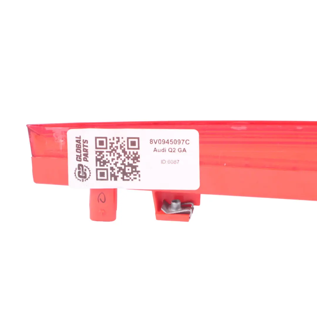 luce freno posteriore ausiliaria terza luce stop per Audi Q2 GA con numero di parte 8V0945097C Audi Q2 GA luce freno posteriore ausiliaria terza luce stop - SKU 8V0945097C - Numero di parte 8V0945097C