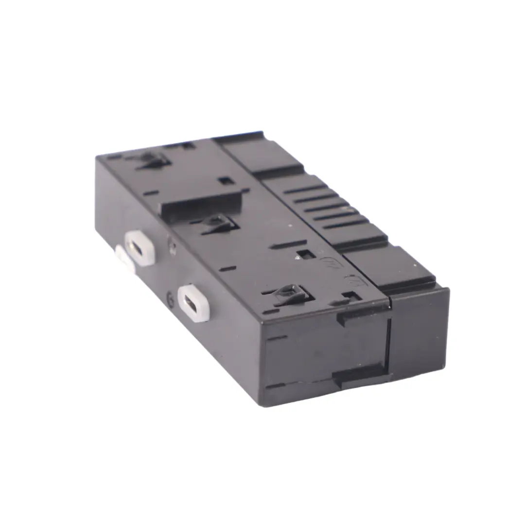 Audi Q2 GA USB Port Type-C Socket Plug Input Connection - SKU 8Y0035736 - Part number 8Y0035736