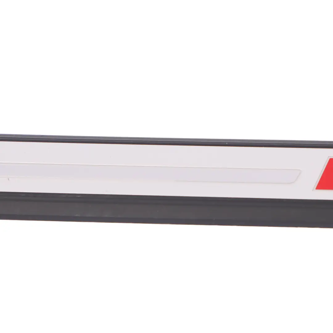 Audi Q2 GA Porta anteriore illuminata Sill Plate Trim sinistra - SKU 8V4947417 - Numero di parte 8V4947417