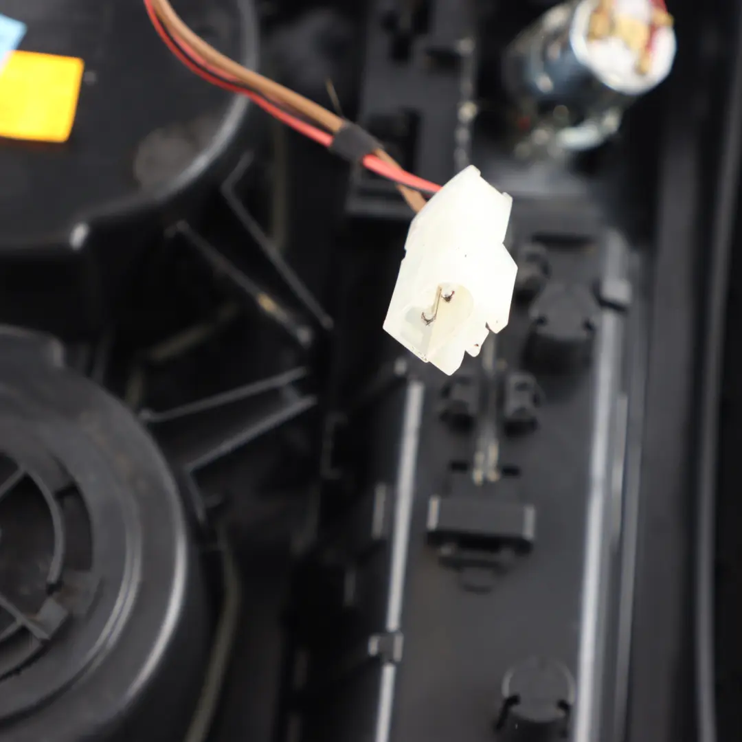 Cabin Centre Console Cup Holder to BMW X6 E71 Rear with Part number 9124423 BMW X6 E71 Rear Cabin Centre Console Cup Holder - SKU 9124423 - Part number 9124423