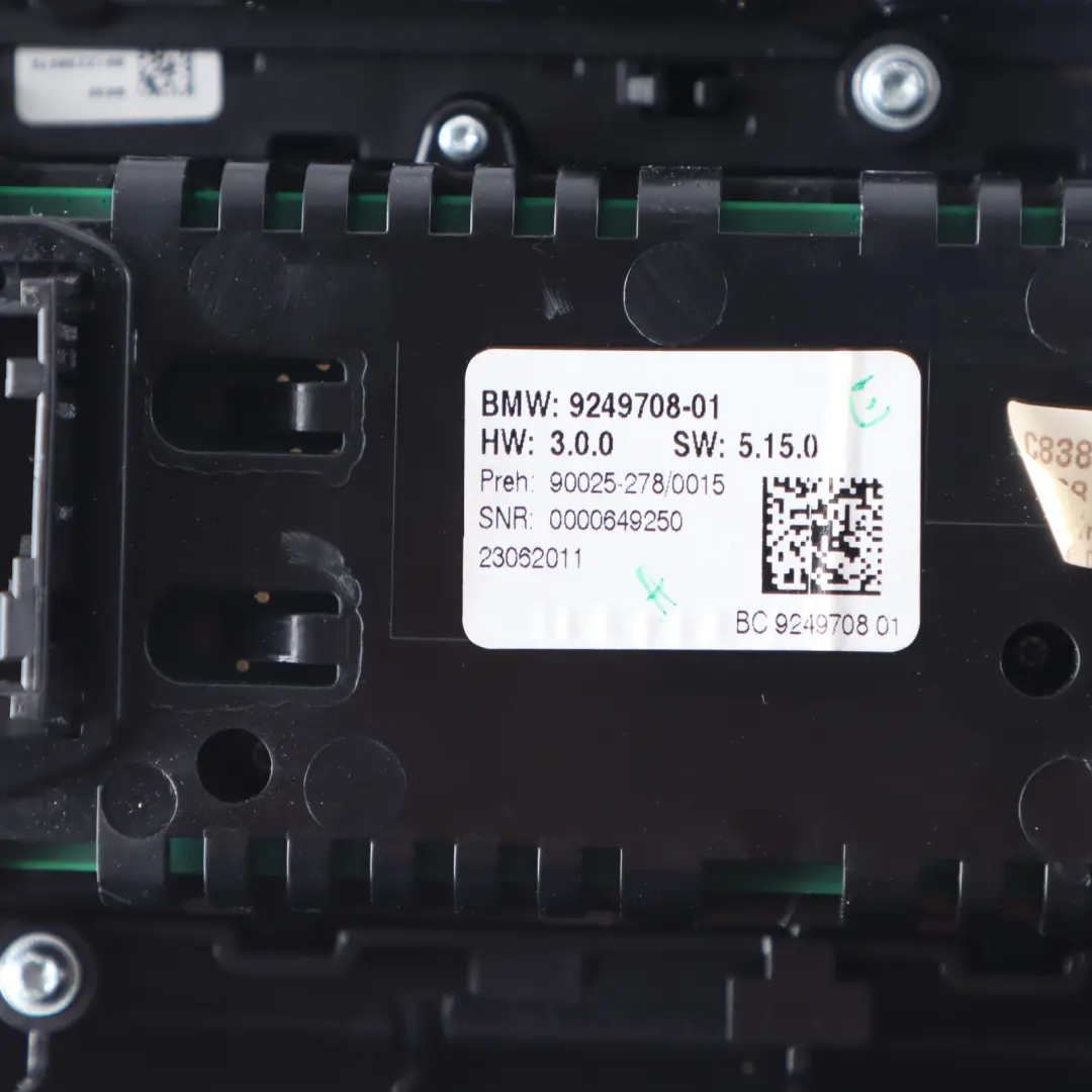 Panel Radia Klimatyzacji Nawiewu Beżowy do BMW F10 F11 o numerze 9249708 BMW F10 F11 Panel Radia Klimatyzacji Nawiewu Beżowy - SKU 9249708-1 - Numer Części 9249708