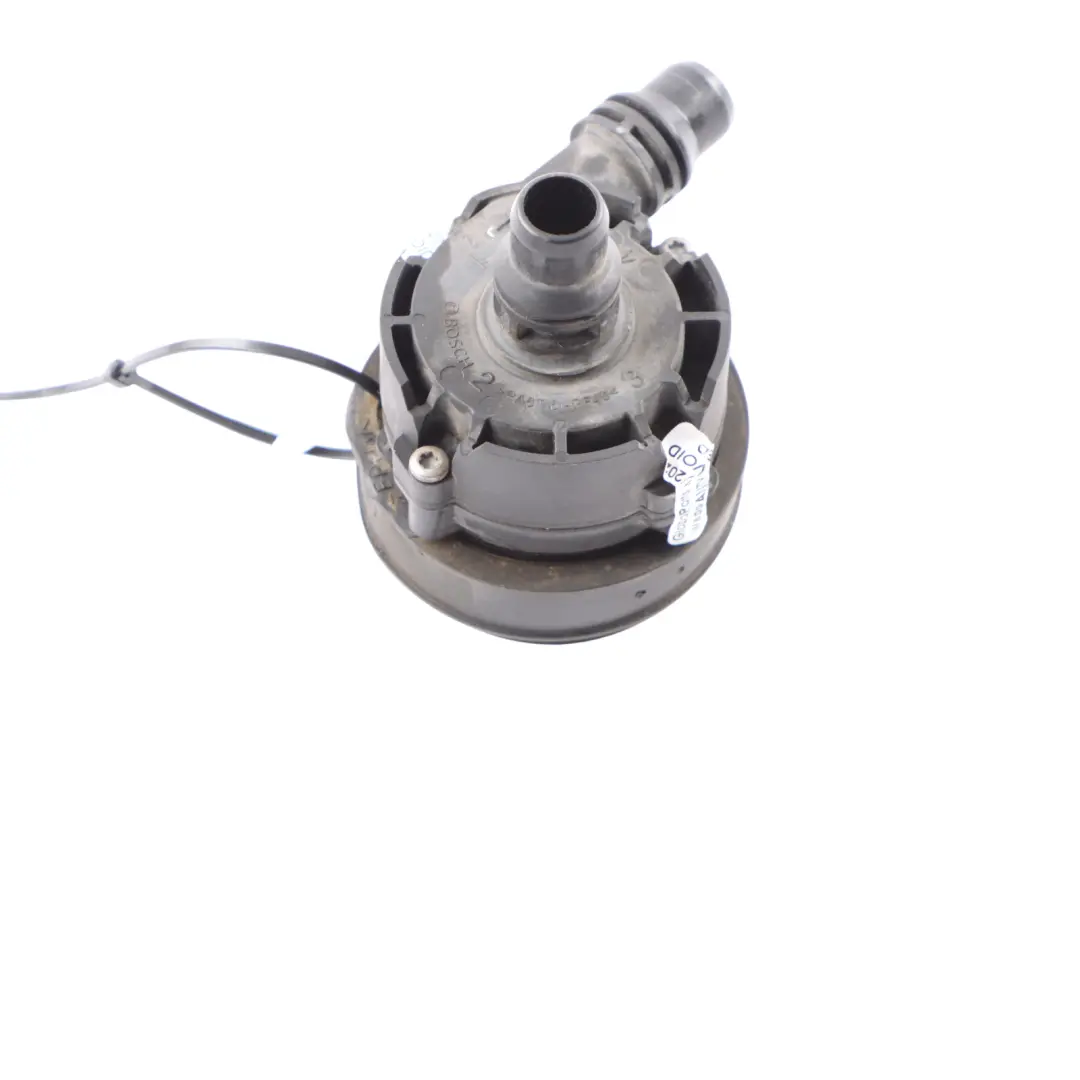 Hilfskühlmittel Wasser Pumpe Wasserkühlung Einheit für Mercedes C205 mit Teilenummer A0005005400 Mercedes C205 Hilfskühlmittel Wasser Pumpe Wasserkühlung Einheit - SKU A0005005400 - Teilenummer A0005005400