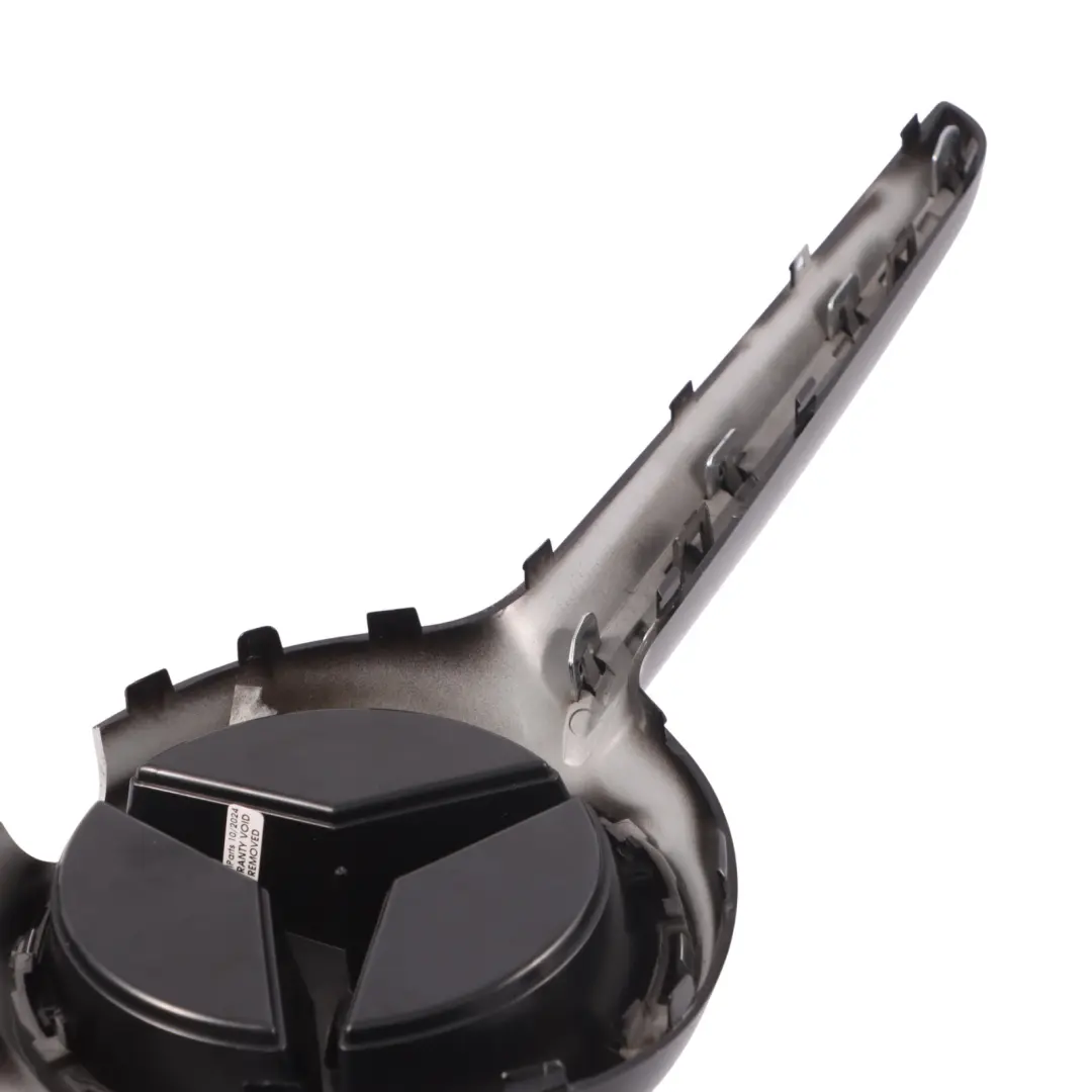 Front Grill Trim Emblema para Mercedes W213 A238 Convertible AMG con número de pieza A0008880100 Mercedes W213 A238 Convertible AMG Front Grill Trim Emblema - SKU A2388880700 - Número de pieza A0008880100