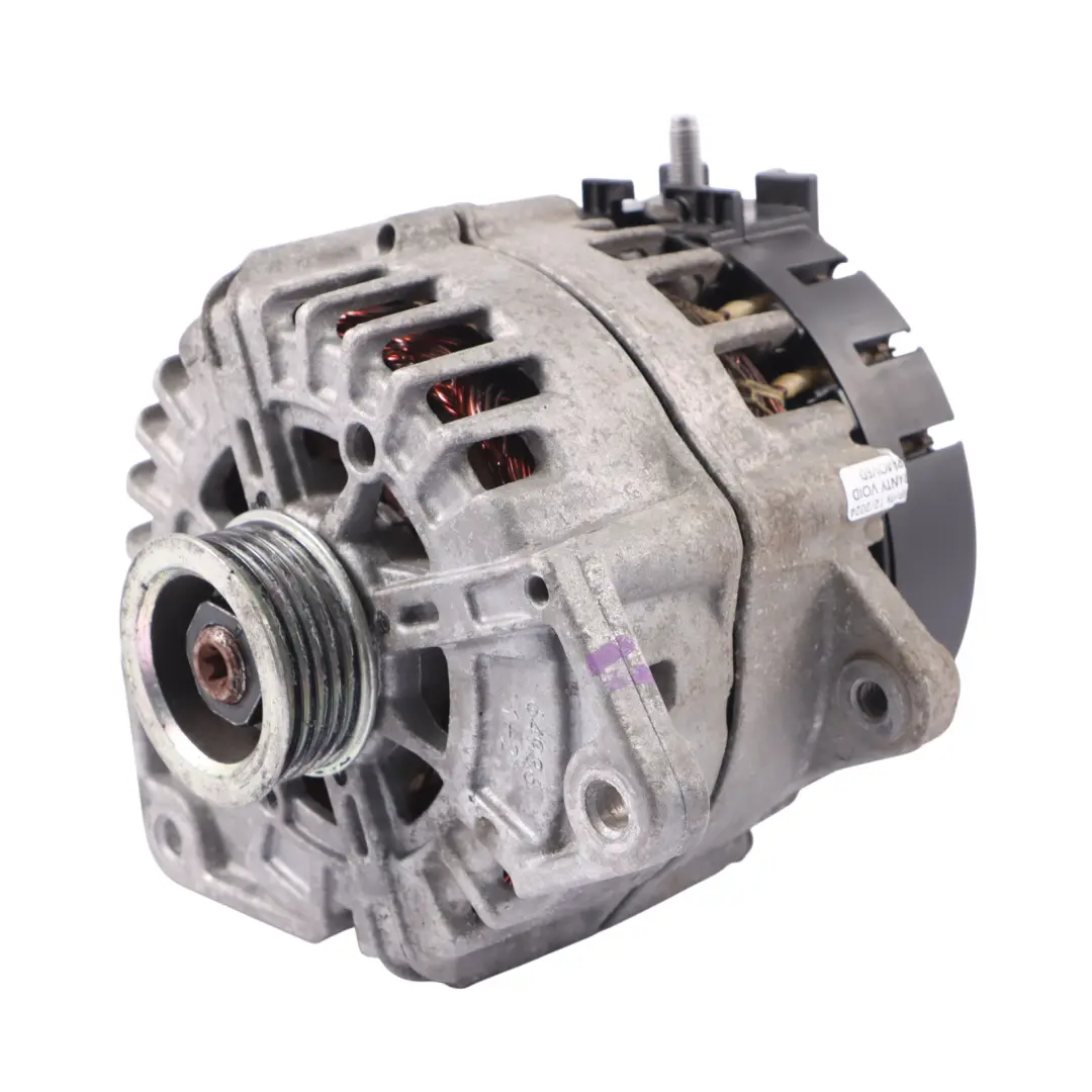 Alternador Generador 200A 14V para Mercedes W213 con número de pieza A0009063003 Mercedes W213 Alternador Generador 200A 14V - SKU A0009063003 - Número de pieza A0009063003