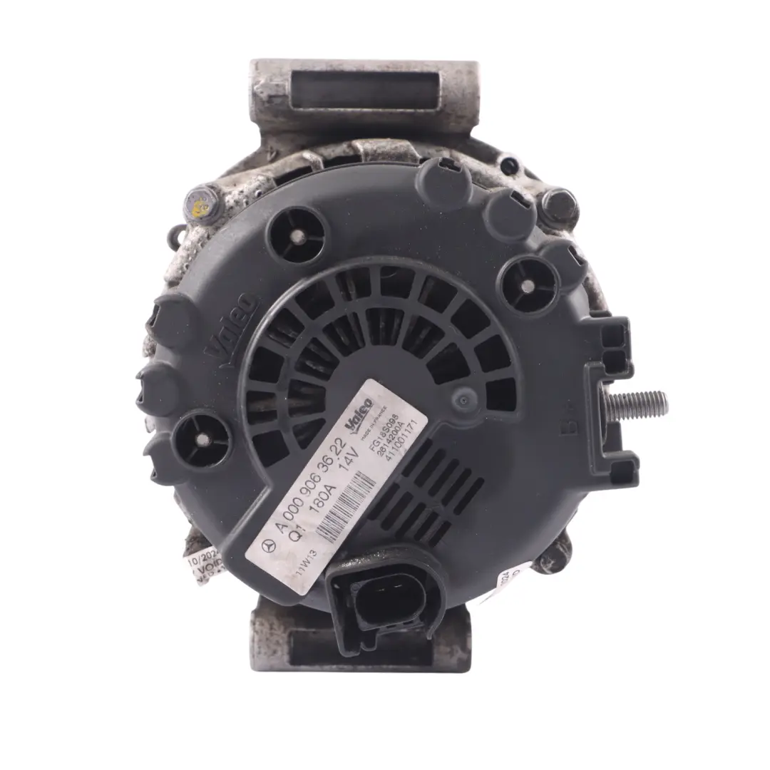 Alternator Generator 180A 14V to Mercedes W166 W204 R231 with Part number A0009063622 Mercedes W166 W204 R231 Alternator Generator 180A 14V - SKU A0009063622 - Part number A0009063622