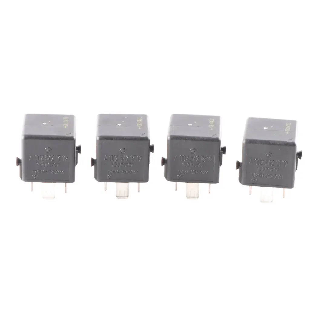 Original Universal Auto-Relais 4-Pin Tyco X4 Schwarz für Mercedes W204 mit Teilenummer A0025421319 Mercedes W204 Original Universal Auto-Relais 4-Pin Tyco X4 Schwarz - SKU A0025421319-4 - Teilenummer A0025421319