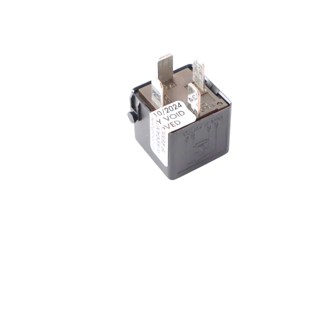 Mercedes W204 Véritable Relais Universel Voiture 4-Pin Tyco X4 Noir - SKU A0025421319-4 - Numéro de pièce A0025421319