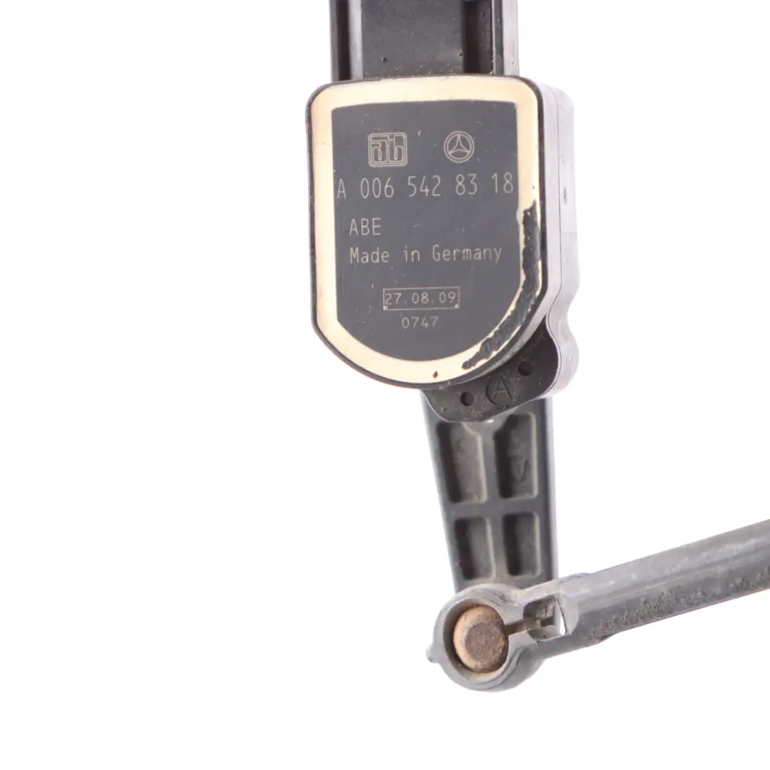Headlamp Level Sensor Mercedes W212 Headlight Leveling Control Unit to with Part number A0065428318 Headlamp Level Sensor Mercedes W212 Headlight Leveling Control Unit - SKU A0065428318 - Part number A0065428318