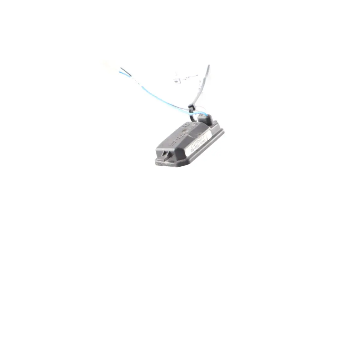 Specchio Wing Lamp Luce Pozzanghera Destra Surround per Mercedes W205 con numero di parte A0998200259 Mercedes W205 Specchio Wing Lamp Luce Pozzanghera Destra Surround - SKU A0998200259 - Numero di parte A0998200259