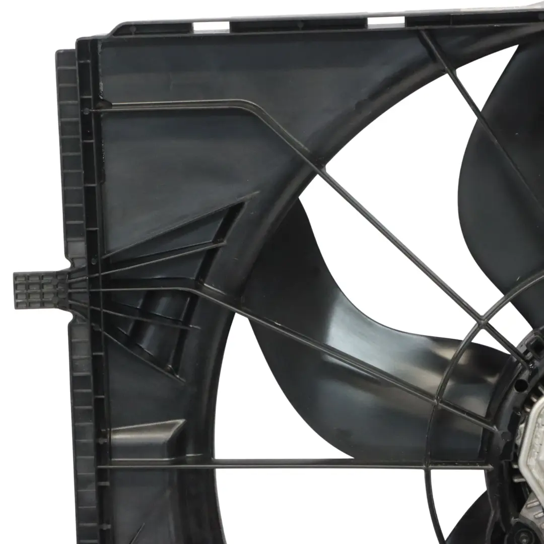 Radiator Fan 850W Mercedes W213 W238 C253 Cooling Unit to Engine with Part number A0999063802 Engine Radiator Fan 850W Mercedes W213 W238 C253 Cooling Unit - SKU A0999063802 - Part number A0999063802