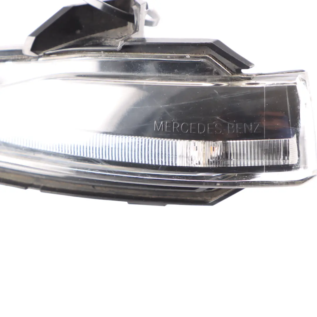 Indicator Wing Mirror Left N/S Turn Signal to Mercedes W205 with Part number A0999067101 Mercedes W205 Indicator Wing Mirror Left N/S Turn Signal - SKU A0999067101 - Part number A0999067101