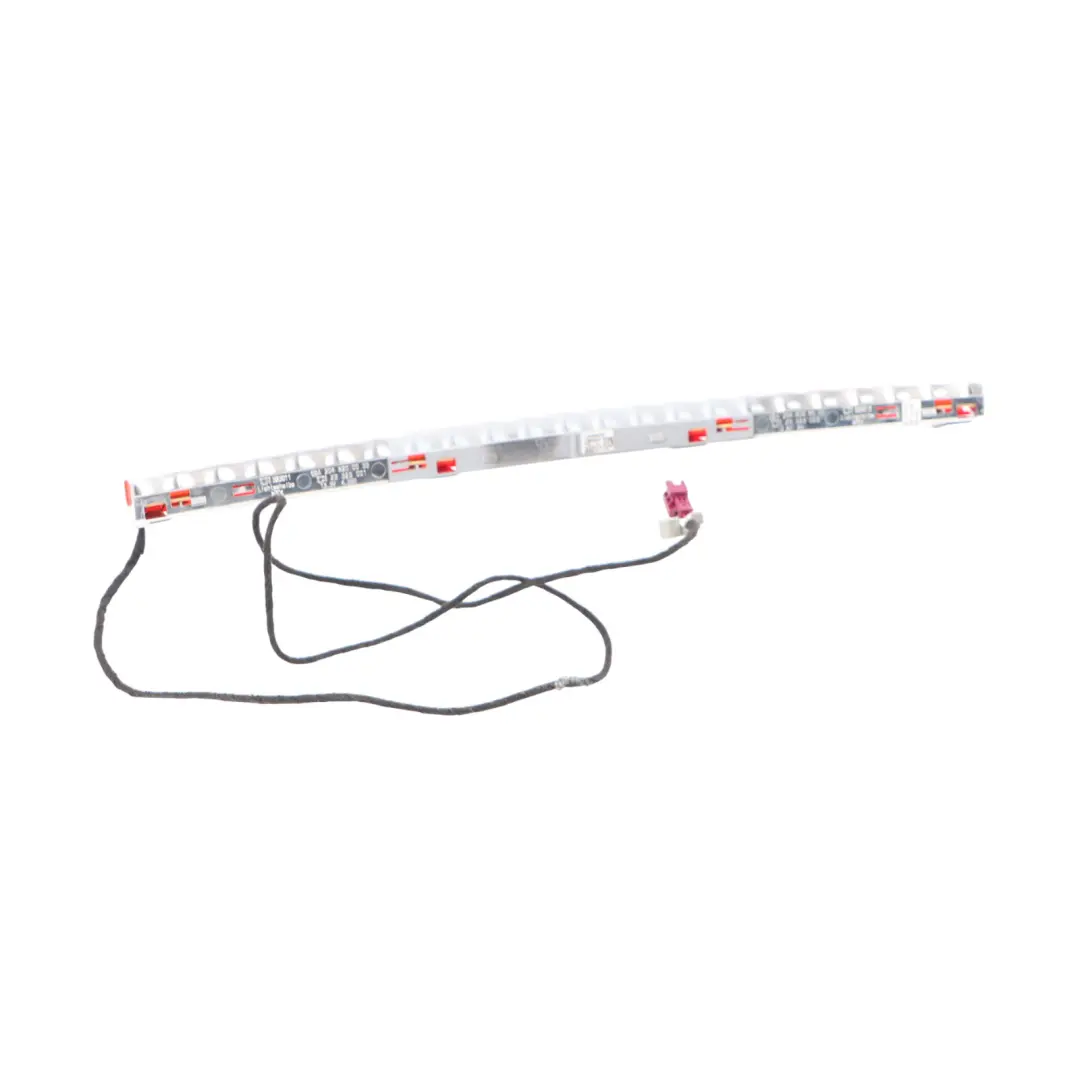 Feu Stop Arrière Supplémentaire Mercedes W205 W213 pour à propos du numéro de pièce A0999067500 Feu Stop Arrière Supplémentaire Mercedes W205 W213 - SKU A0999067500-1 - Numéro de pièce A0999067500