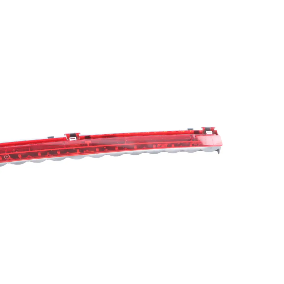 Hinten Zusätzliche Dritte Bremsleuchte Bremslicht für Mercedes W205 W213 mit Teilenummer A0999067500 Mercedes W205 W213 Hinten Zusätzliche Dritte Bremsleuchte Bremslicht - SKU A0999067500-1 - Teilenummer A0999067500