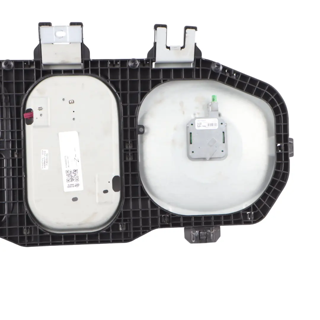 Antenne De Toit Intérieure pour Mercedes V251 à propos du numéro de pièce A1648202775 Mercedes V251 Antenne De Toit Intérieure - SKU A1648202775 - Numéro de pièce A1648202775