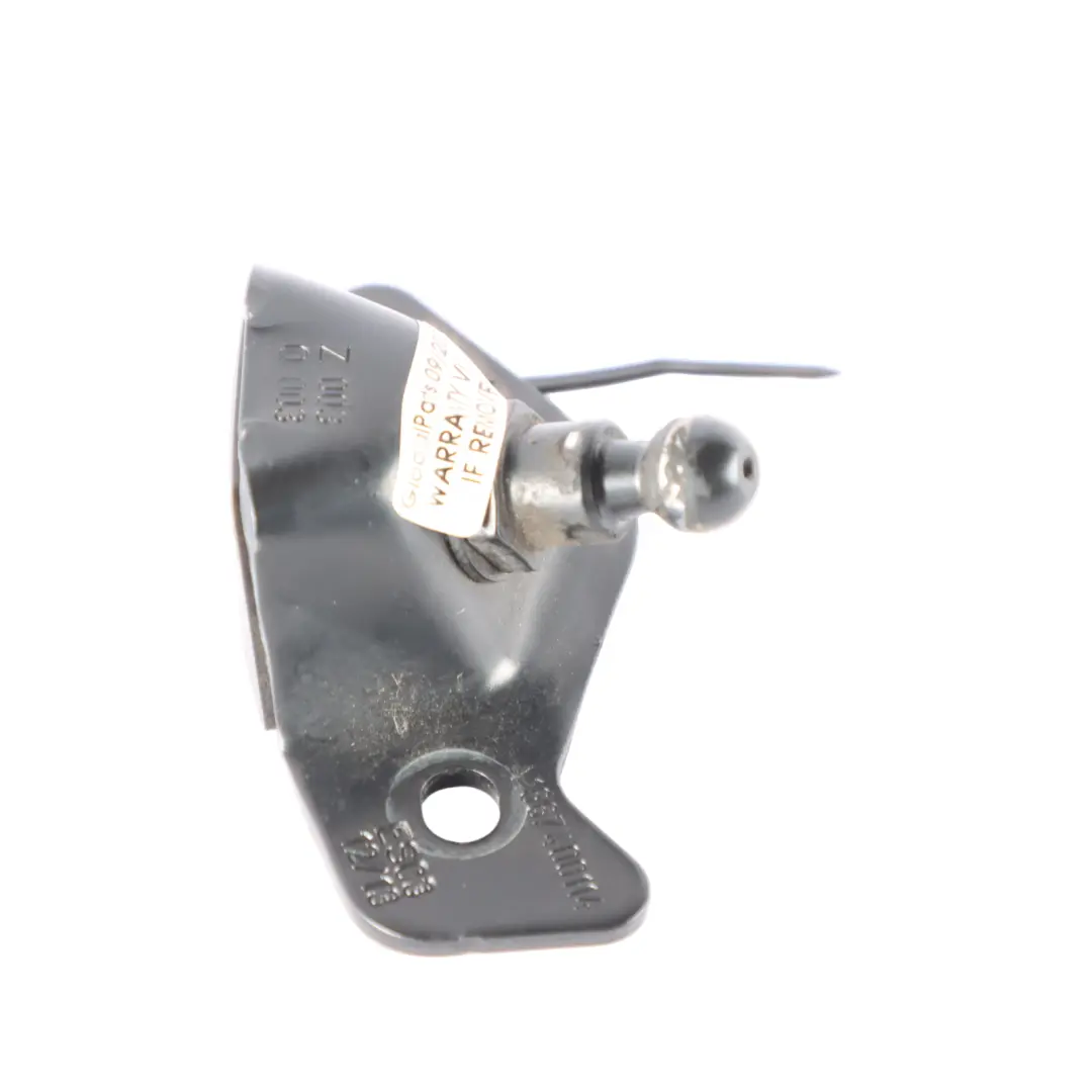 Staffa Supporto Ammortizzatore Portellone Sinistro per Mercedes W166 con numero di parte A1667400114 Mercedes W166 Staffa Supporto Ammortizzatore Portellone Sinistro - SKU A1667400114 - Numero di parte A1667400114