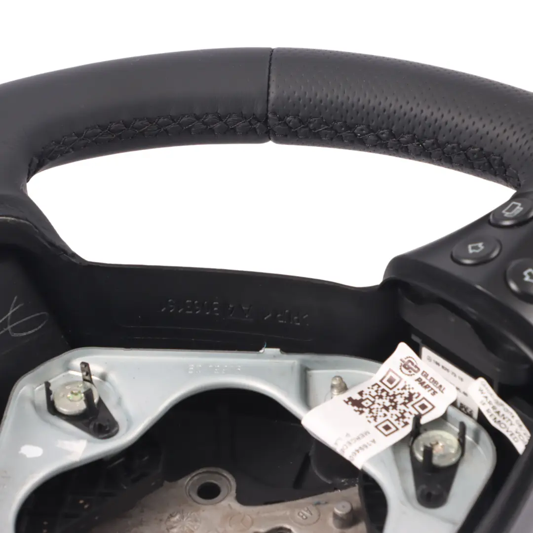 NUEVO volante de cuero con hilos negros para Mercedes W169 con número de pieza A1694600203 Mercedes W169 NUEVO volante de cuero con hilos negros - SKU A1694600203-2 - Número de pieza A1694600203