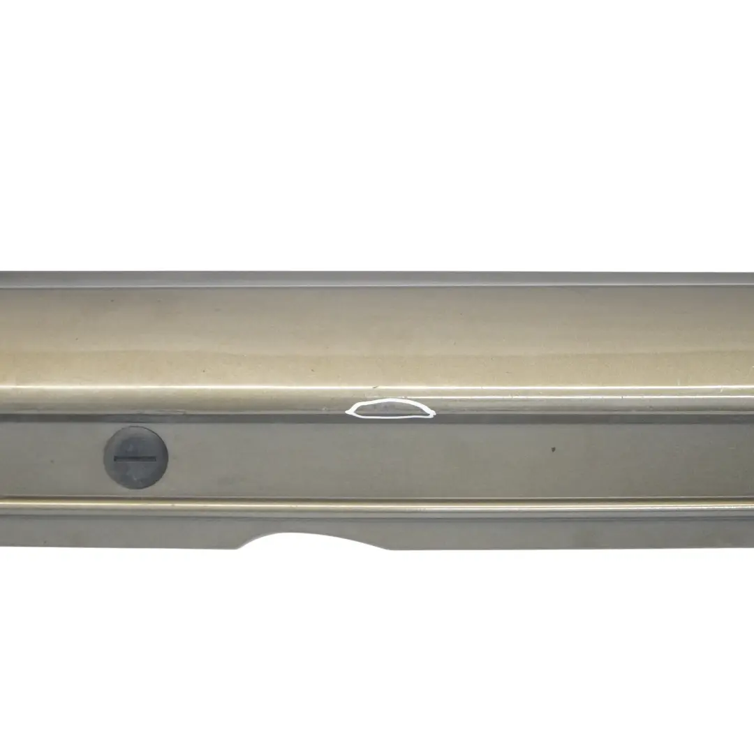 Mercedes W169 Faldón cubre umbral de puerta lateral izquierdo Steppe Brown - 490 - SKU A1696110308-STE - Número de pieza A1696110308