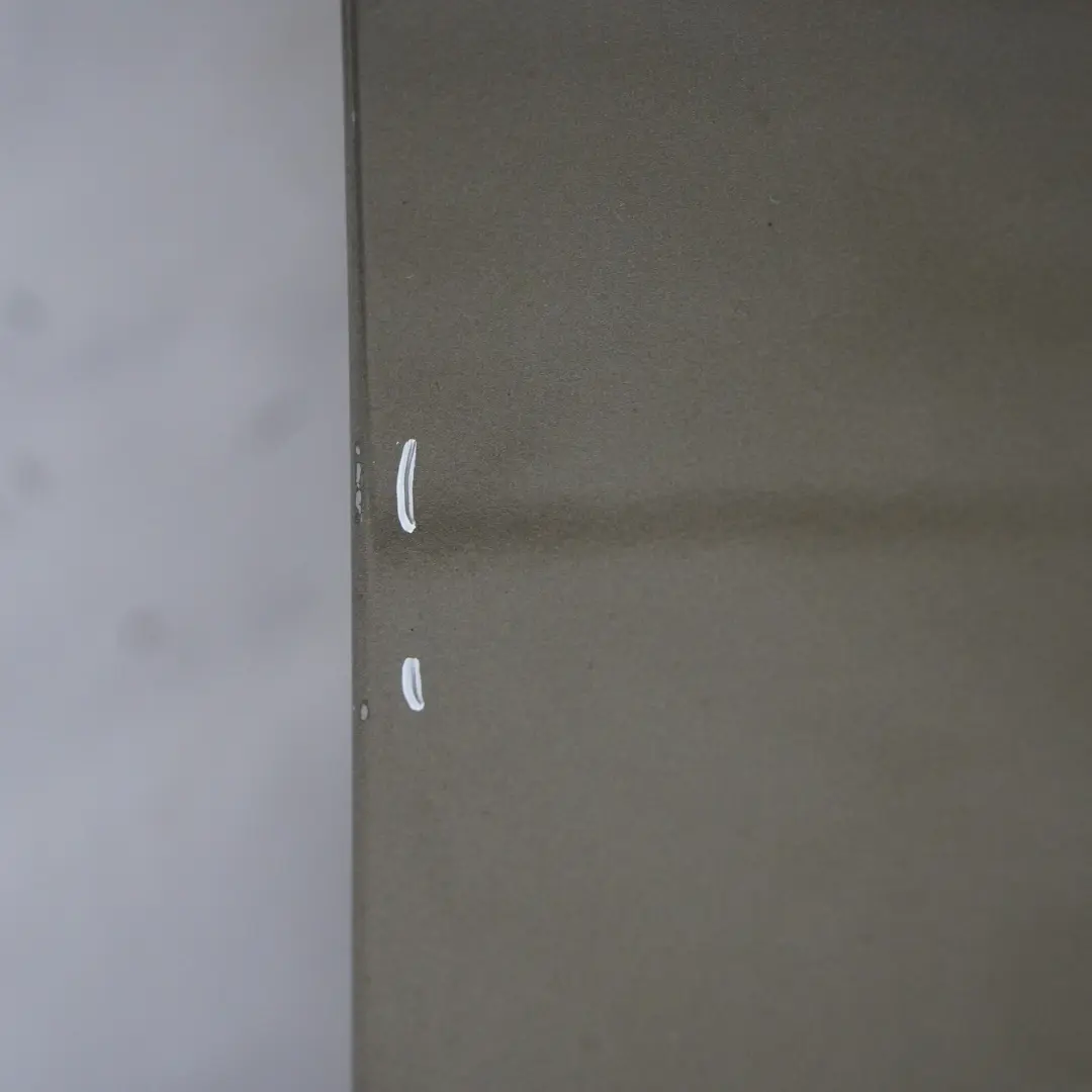 Puerta Delantera Derecha Steppe Brown Metallic - 490 para Mercedes W169 con número de pieza A1697202205 Mercedes W169 Puerta Delantera Derecha Steppe Brown Metallic - 490 - SKU A1697202205-STE - Número de pieza A1697202205