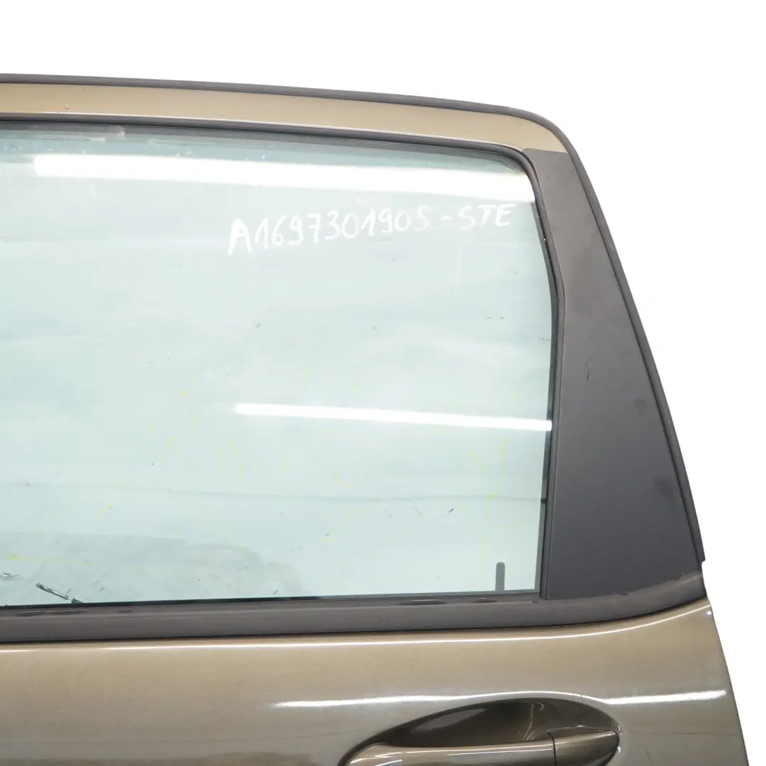 Drzwi Lewe Tylne Steppe Brown Brązowy Metalik - 490 do Mercedes W169 o numerze A1697301905 Mercedes W169 Drzwi Lewe Tylne Steppe Brown Brązowy Metalik - 490 - SKU A1697301905-STE - Numer Części A1697301905