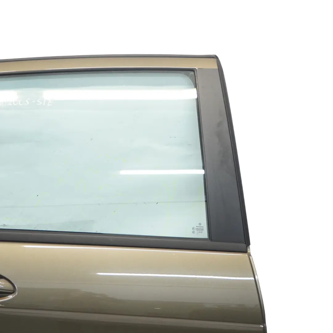 Mercedes W169 Porte arrière Panneau droit Steppe Brown Metallic - 490 - SKU A1697302005-STE - Numéro de pièce A1697302005