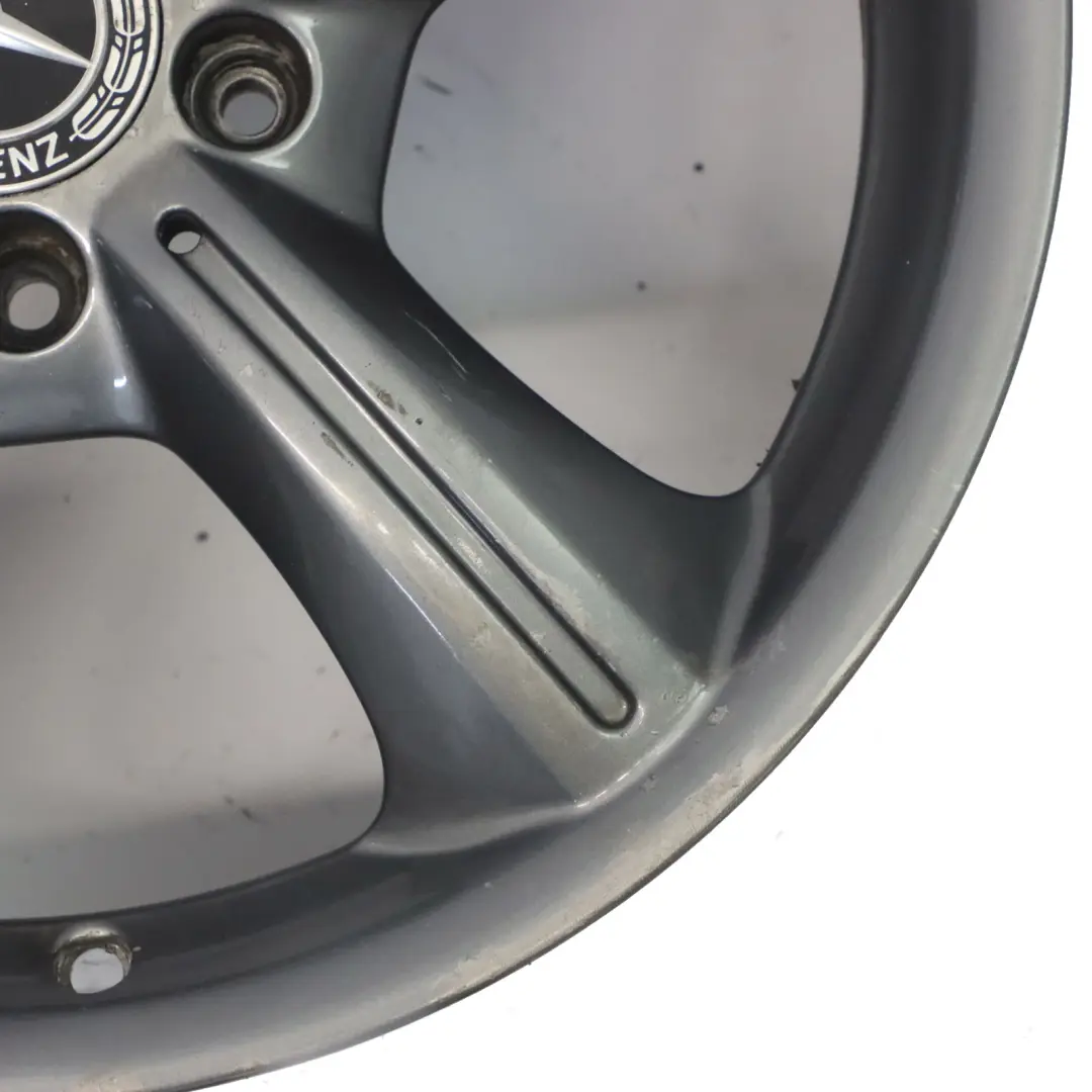 Cerchio in lega Grigio 17" 7,5J ET:36 a 5 razze per Mercedes SLK R171 con numero di parte A1714011202 Mercedes SLK R171 Cerchio in lega Grigio 17" 7,5J ET:36 a 5 razze - SKU A1714011202-3 - Numero di parte A1714011202