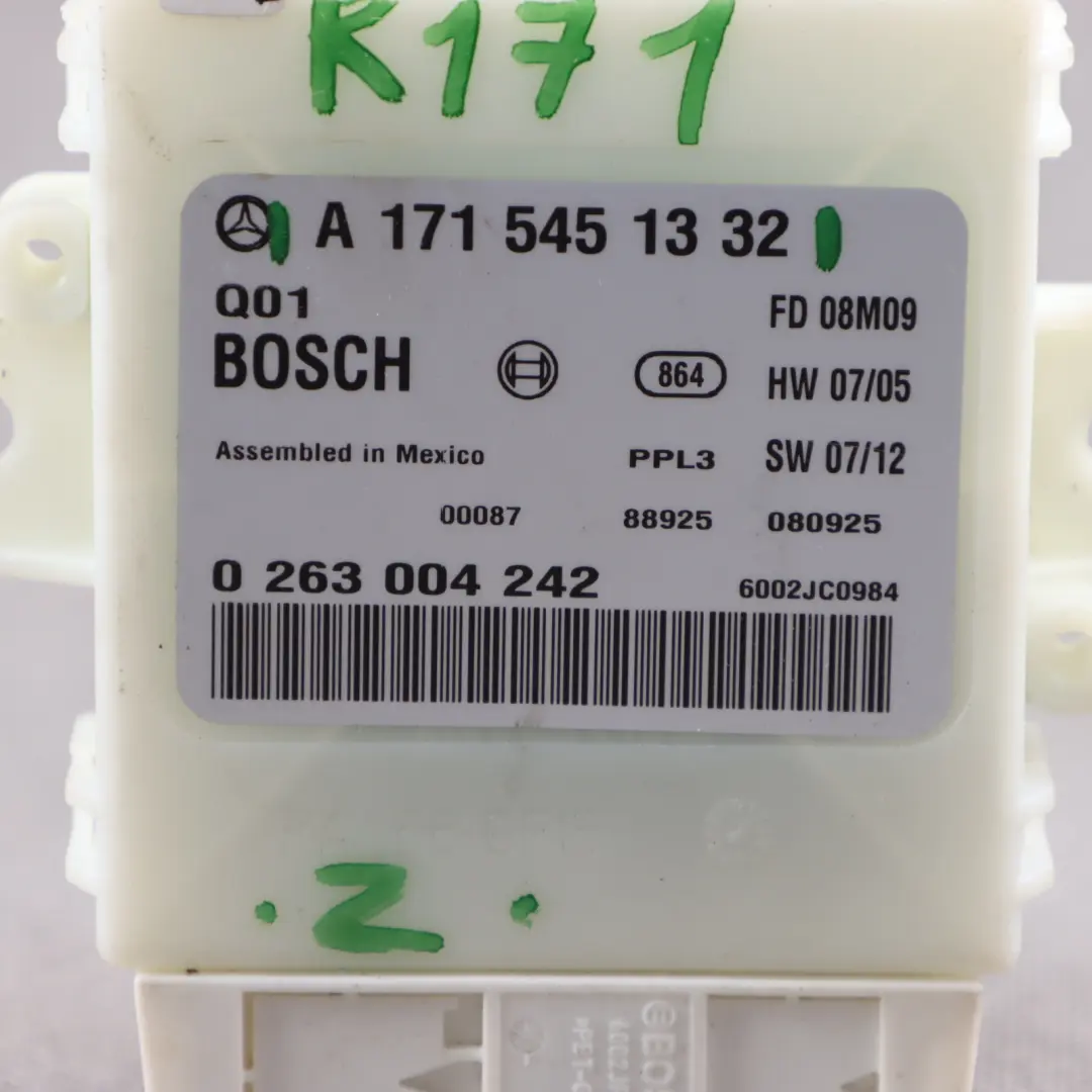 Parking Distance Aid Sensor Control Unit Module to Mercedes SLK R171 with Part number A1715451332 Mercedes SLK R171 Parking Distance Aid Sensor Control Unit Module - SKU A1715451332 - Part number A1715451332
