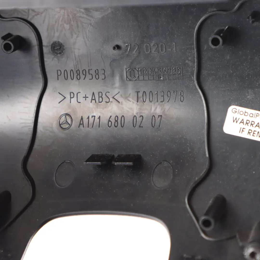 Mercedes W204 Osłona Obudowa Lusterka Czarna - SKU A1716800207 - Numer Części A1716800207