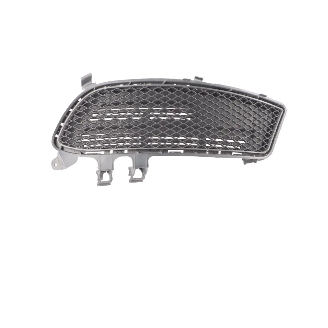 Parrilla Delantera Cubierta Parachoques Derecho para Mercedes W176 AMG con número de pieza A1768851622 Mercedes W176 AMG Parrilla Delantera Cubierta Parachoques Derecho - SKU A1768851622 - Número de pieza A1768851622