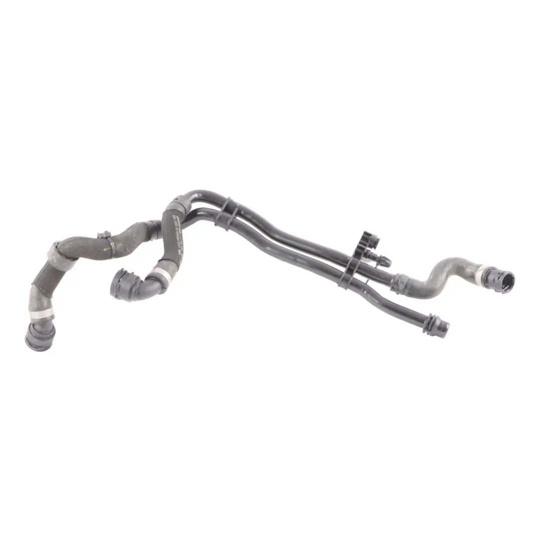 M260 Przewód Płynu Chłodzącego do Mercedes CLA C118 W177 W247 o numerze A1775017501 Mercedes CLA C118 W177 W247 M260 Przewód Płynu Chłodzącego - SKU A1775017501 - Numer Części A1775017501