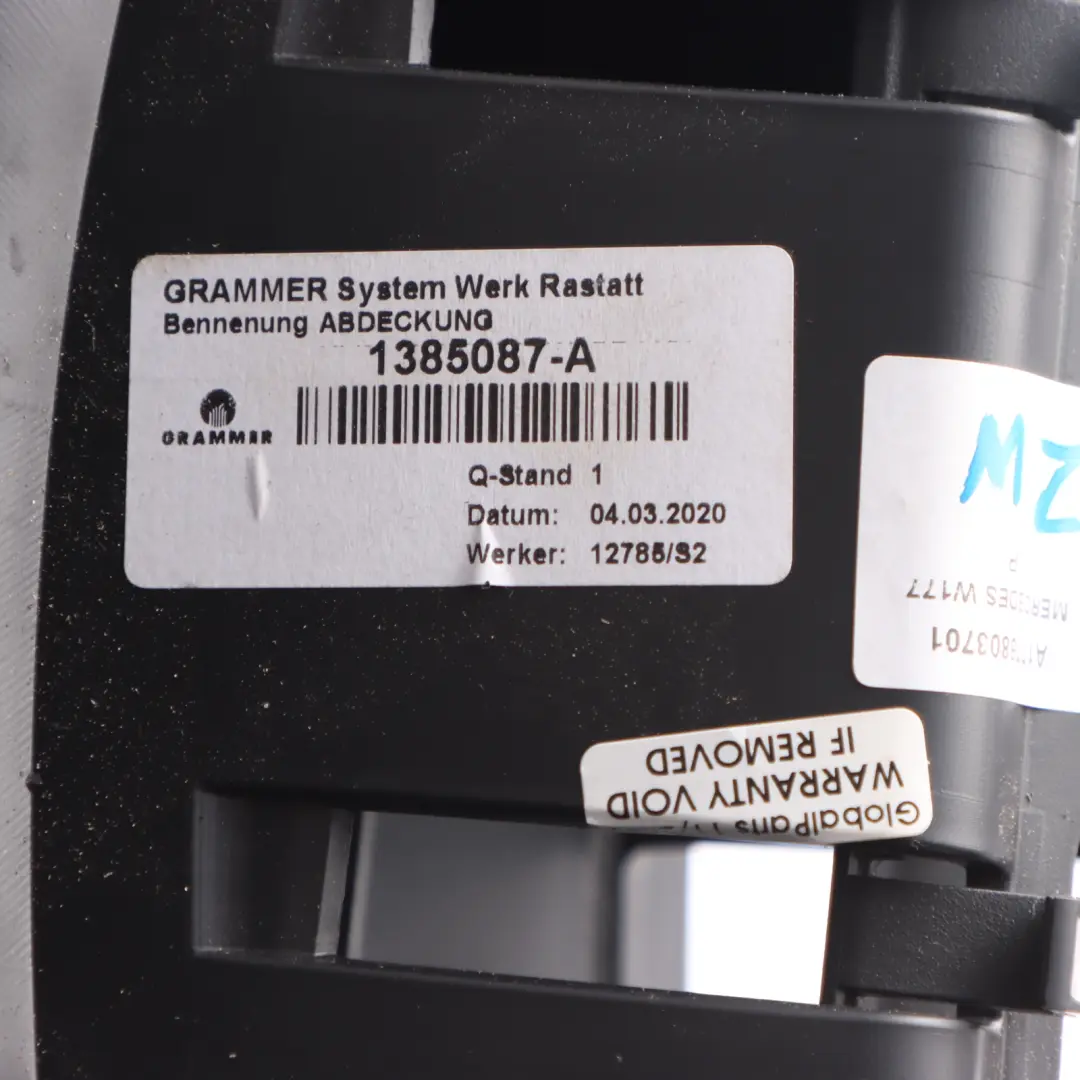 Bandeja de rejilla de ventilación trasera consola central Negro para Mercedes W177 con número de pieza A1776803701 Mercedes W177 Bandeja de rejilla de ventilación trasera consola central Negro - SKU A1776803701 - Número de pieza A1776803701