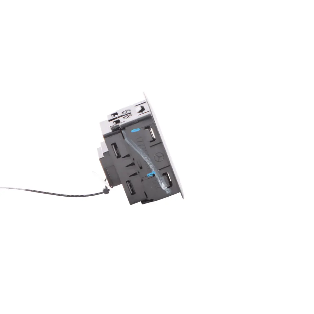 Interruttore controllo posteriore sinistra destra per Mercedes W177 con numero di parte A1777203502 Mercedes W177 Interruttore controllo posteriore sinistra destra - SKU A1777203502 - Numero di parte A1777203502