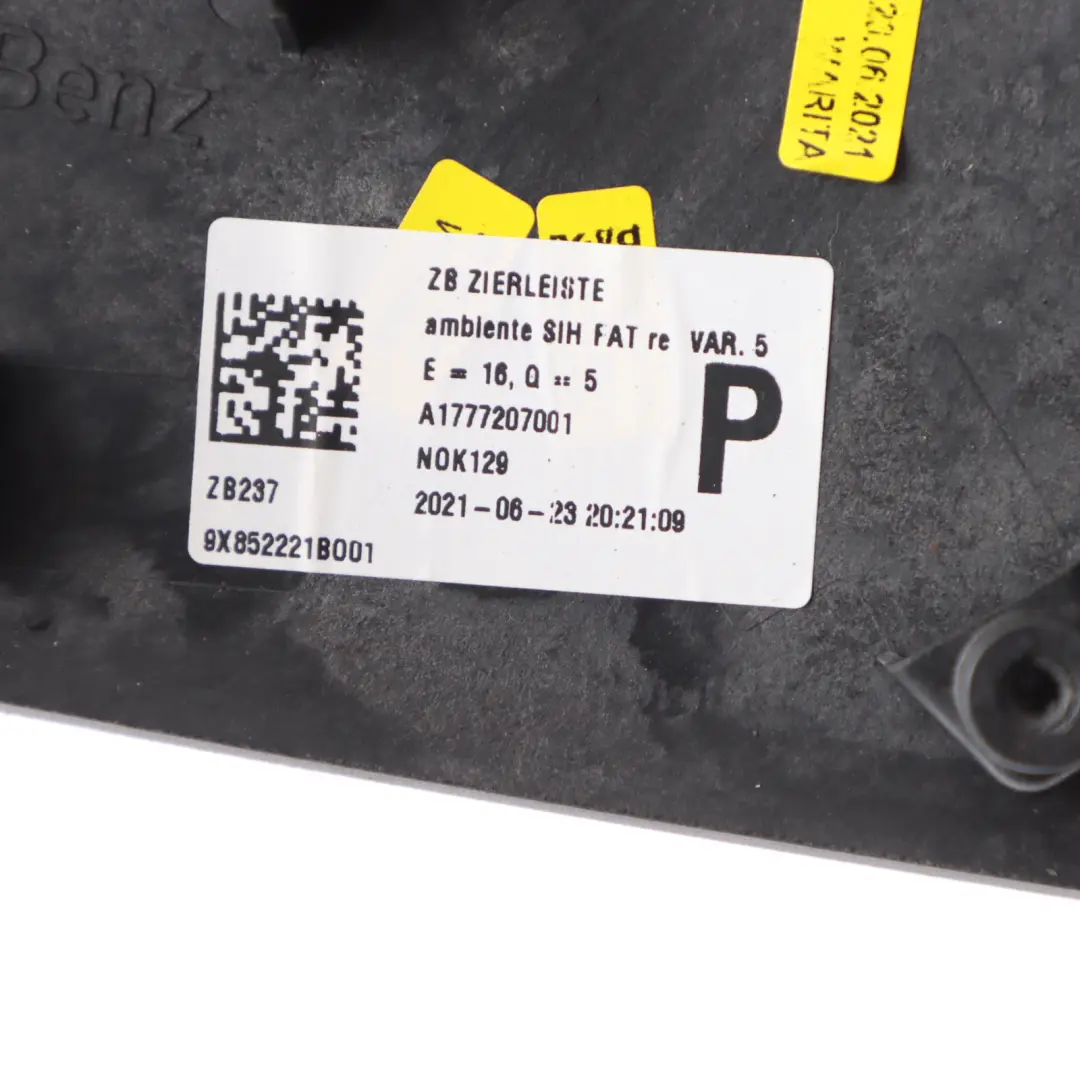 Listwa Osłona Panel Drzwi Prawy Przód do Mercedes CLA C118 W177 o numerze A1777207001 Mercedes CLA C118 W177 Listwa Osłona Panel Drzwi Prawy Przód - SKU A1777207001 - Numer Części A1777207001