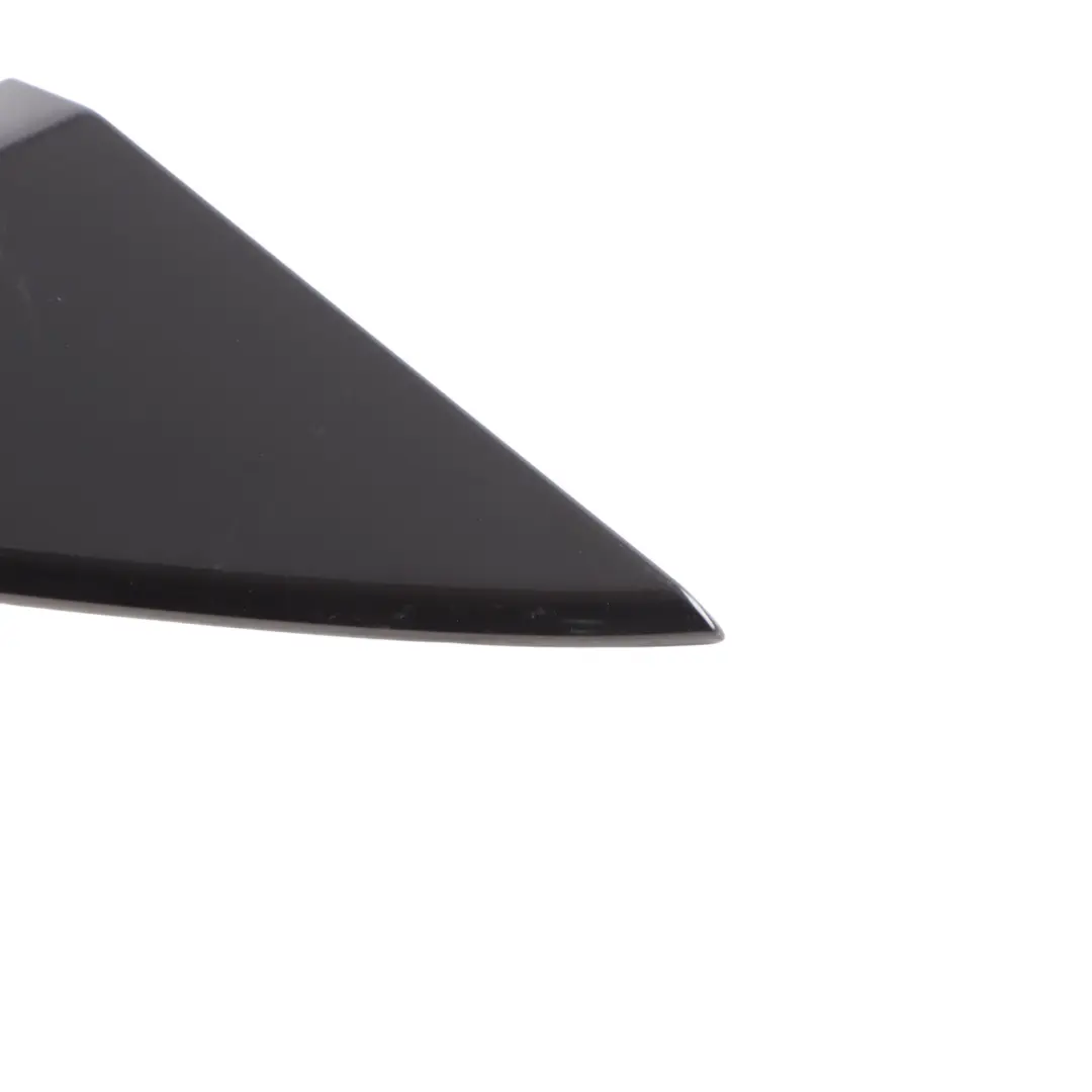 Mercedes W177 Rétroviseur Triangle avant gauche Couverture brillance - SKU A1777224700 - Numéro de pièce A1777224700