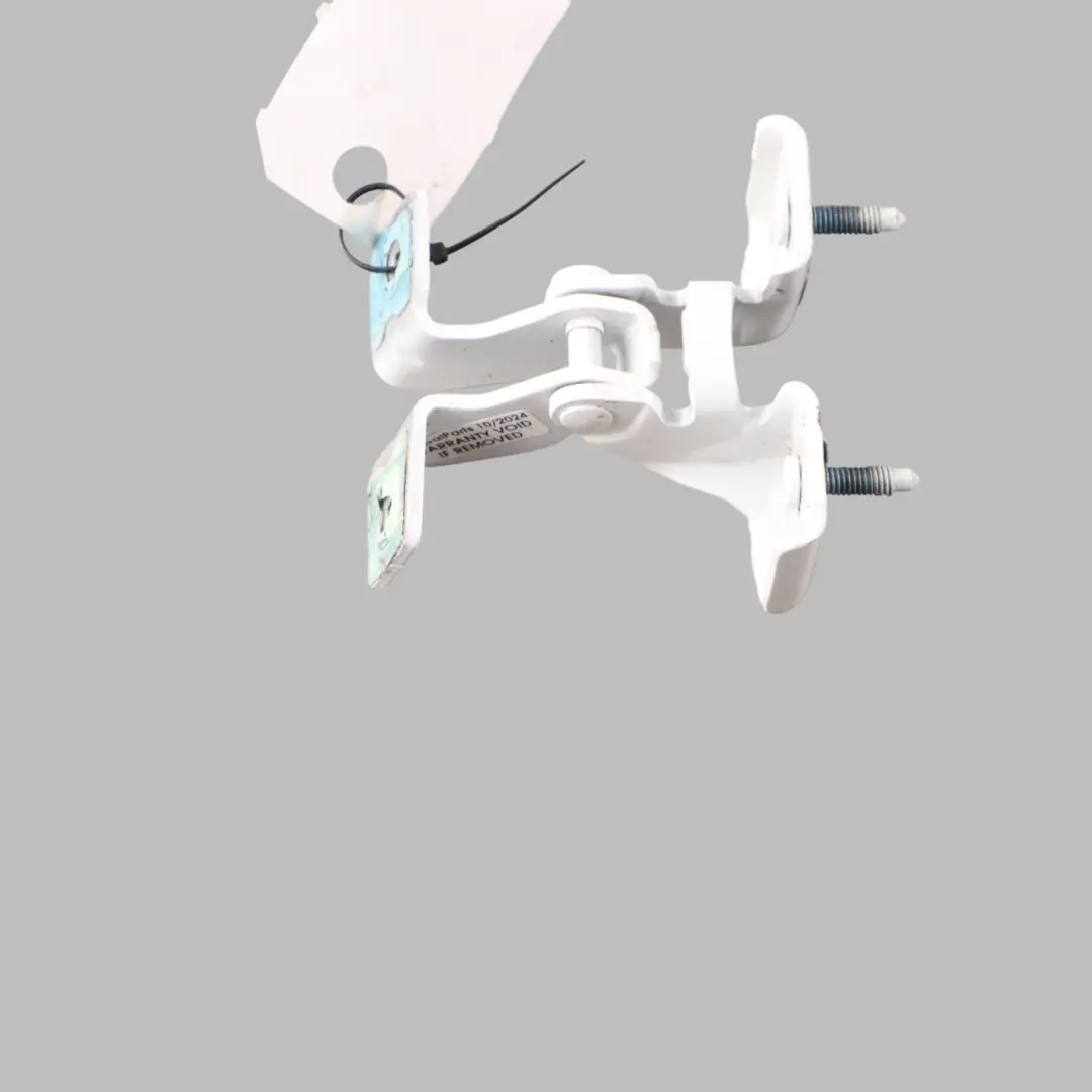 Cerniera posteriore portellone bagagliaio destra Polar White 149 per Mercedes W177 con numero di parte A1777403600 Mercedes W177 Cerniera posteriore portellone bagagliaio destra Polar White 149 - SKU A1777403600-POL - Numero di parte A1777403600