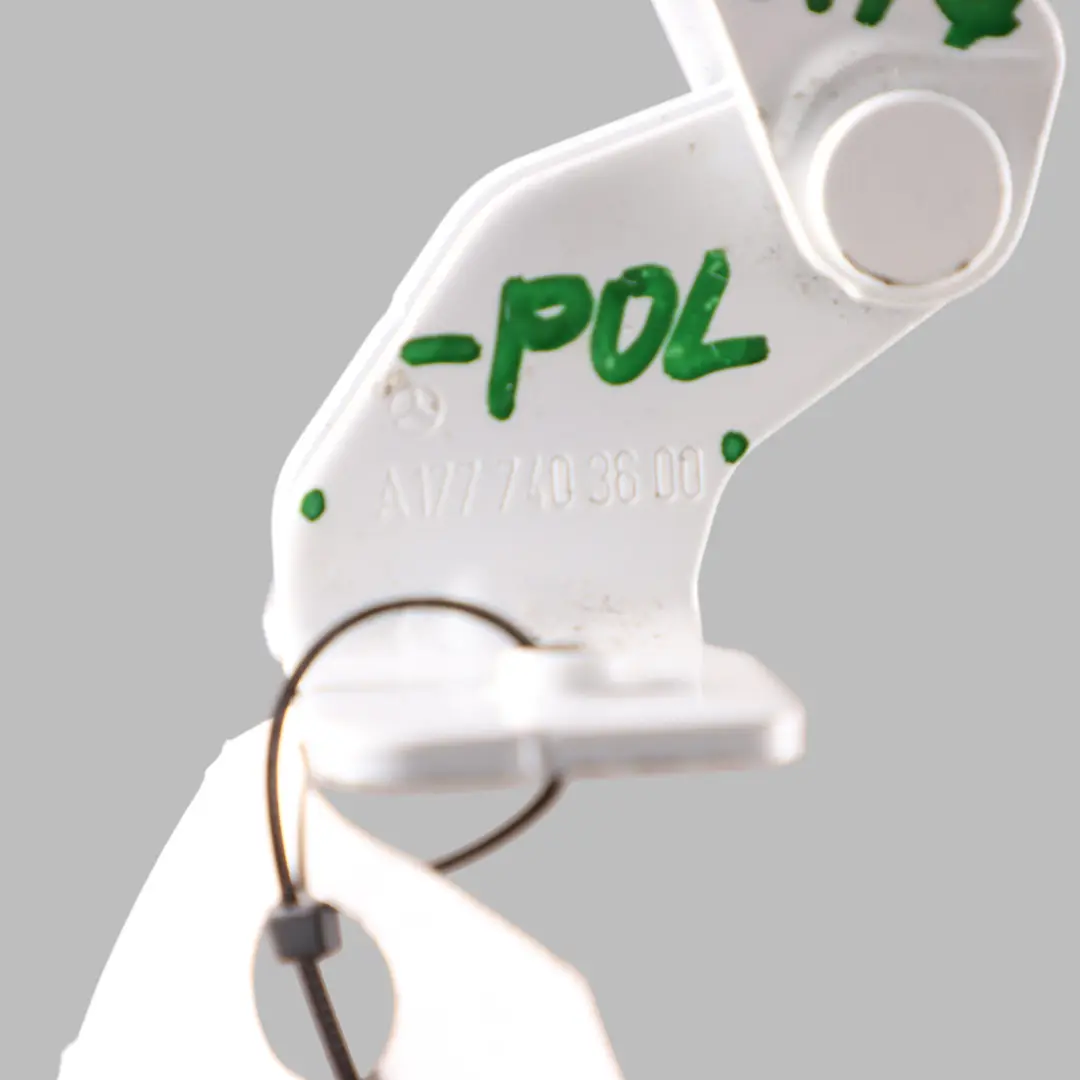 Cerniera posteriore portellone bagagliaio destra Polar White 149 per Mercedes W177 con numero di parte A1777403600 Mercedes W177 Cerniera posteriore portellone bagagliaio destra Polar White 149 - SKU A1777403600-POL - Numero di parte A1777403600