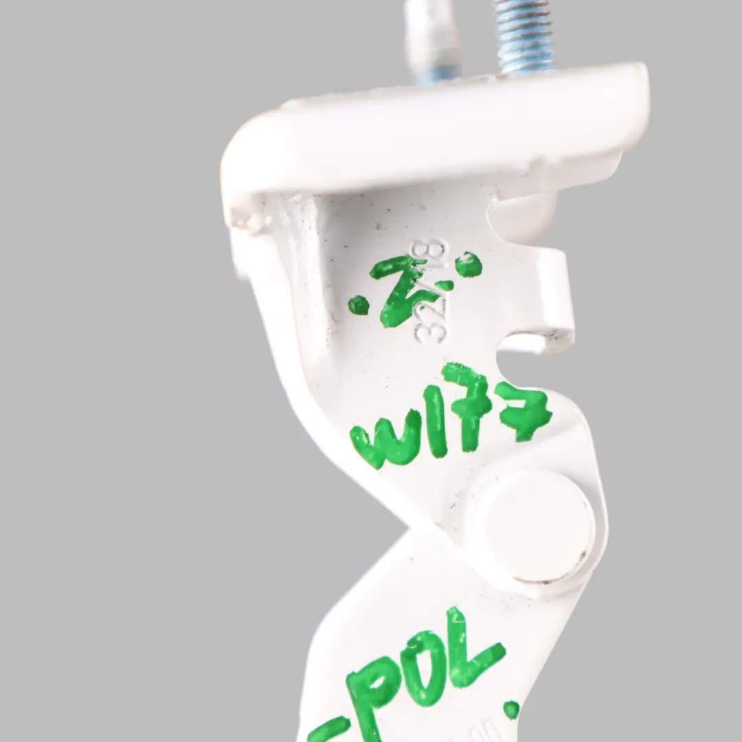 Cerniera posteriore portellone bagagliaio destra Polar White 149 per Mercedes W177 con numero di parte A1777403600 Mercedes W177 Cerniera posteriore portellone bagagliaio destra Polar White 149 - SKU A1777403600-POL - Numero di parte A1777403600